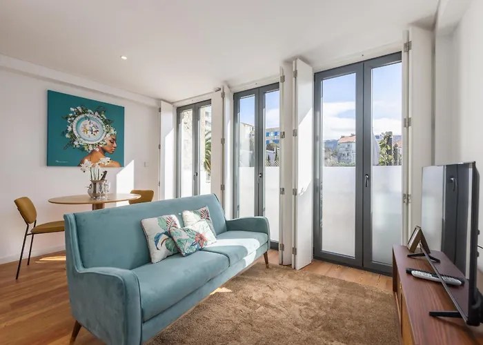 New!Central W/ Sunny Terrace - 9 Min Walk Trindade