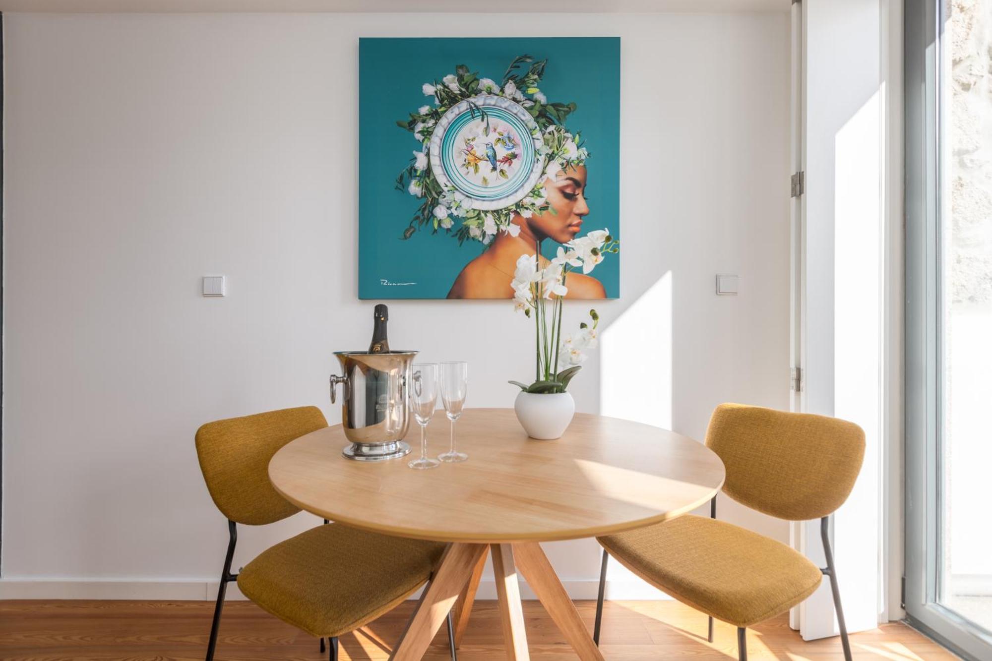 New!central W/ Sunny Terrace - 9 Min Walk Trindade * Porto